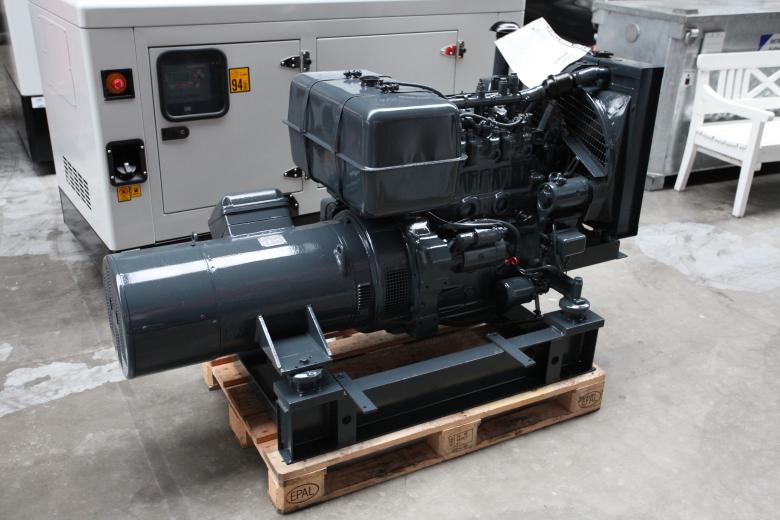 WARRIOR 6,25kVa Diesel Generator Notstromaggregat Stromerzeuger 400V 2