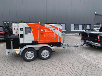 Yanmar Stromaggregat wettergeschützt und schallgedämmt und Mobil mit Trailer